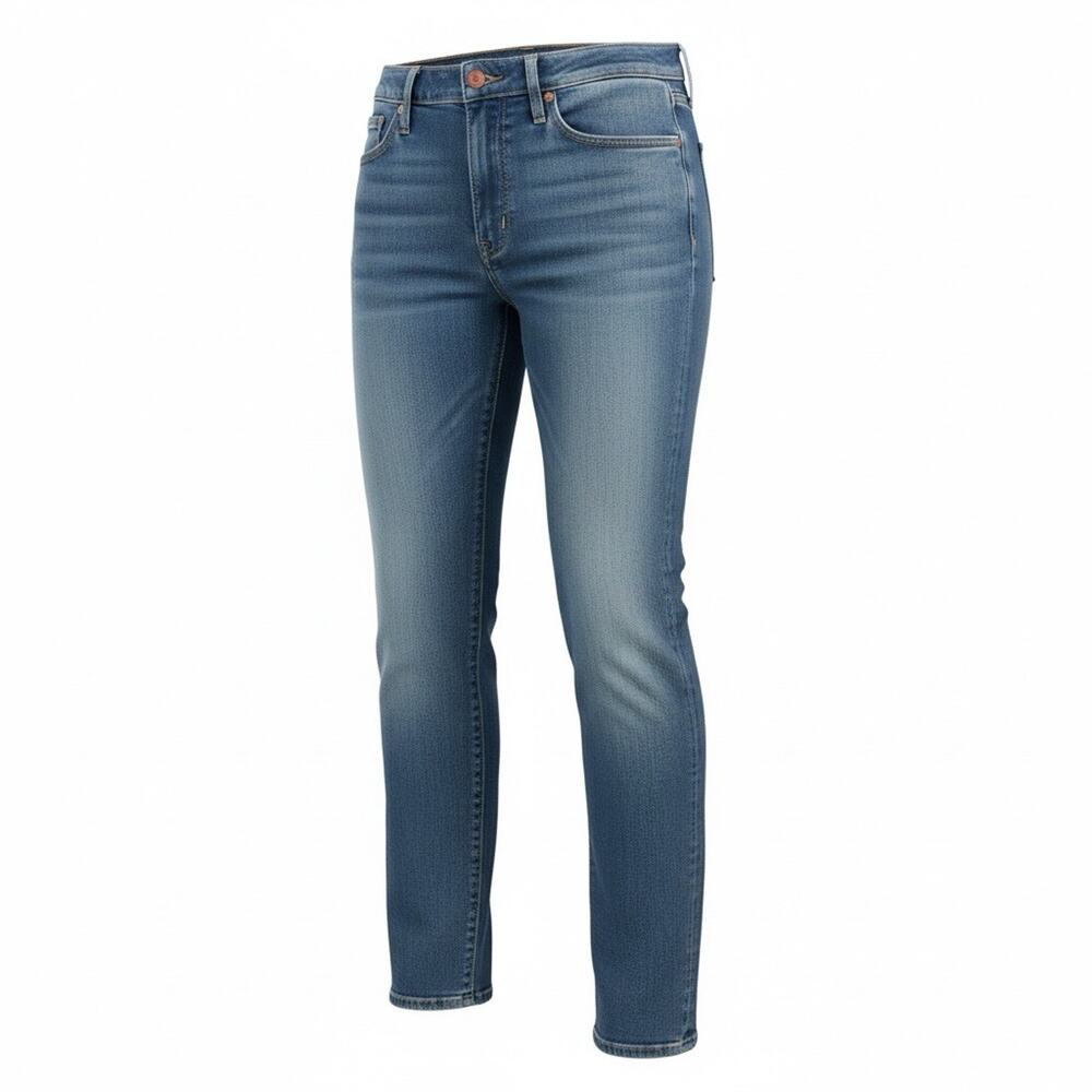 Levi Strauss Signature Womens Size 8 Jeans Mid Rise Straight Fit Med Wash NWOT